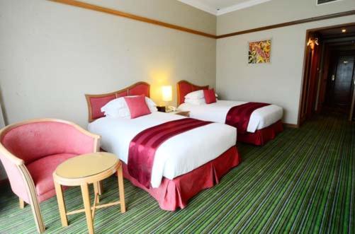 מירי Grand Palace Hotel מראה חיצוני תמונה