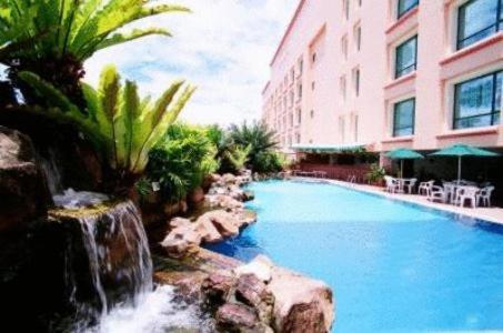 מירי Grand Palace Hotel מראה חיצוני תמונה