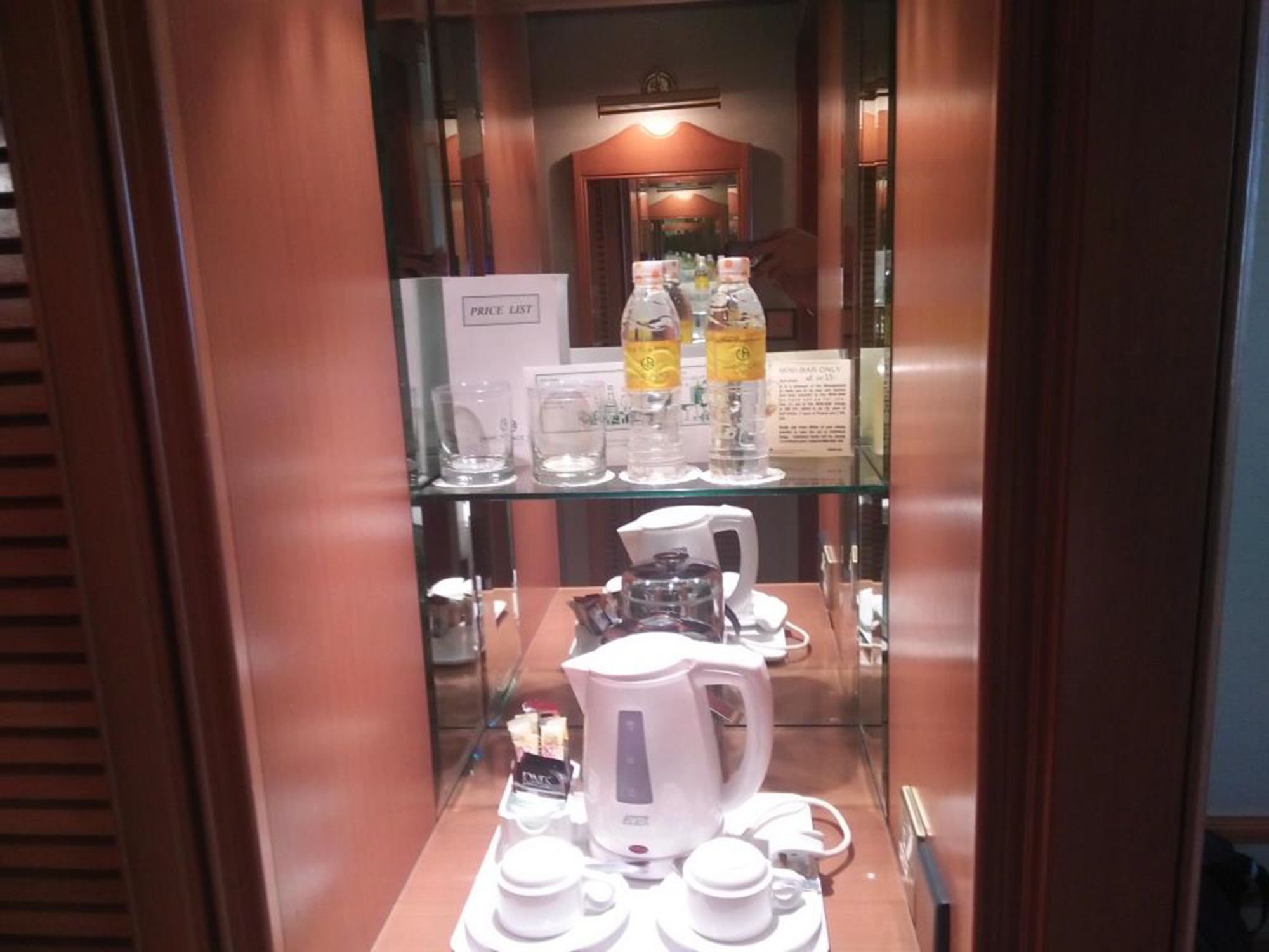 מירי Grand Palace Hotel מראה חיצוני תמונה