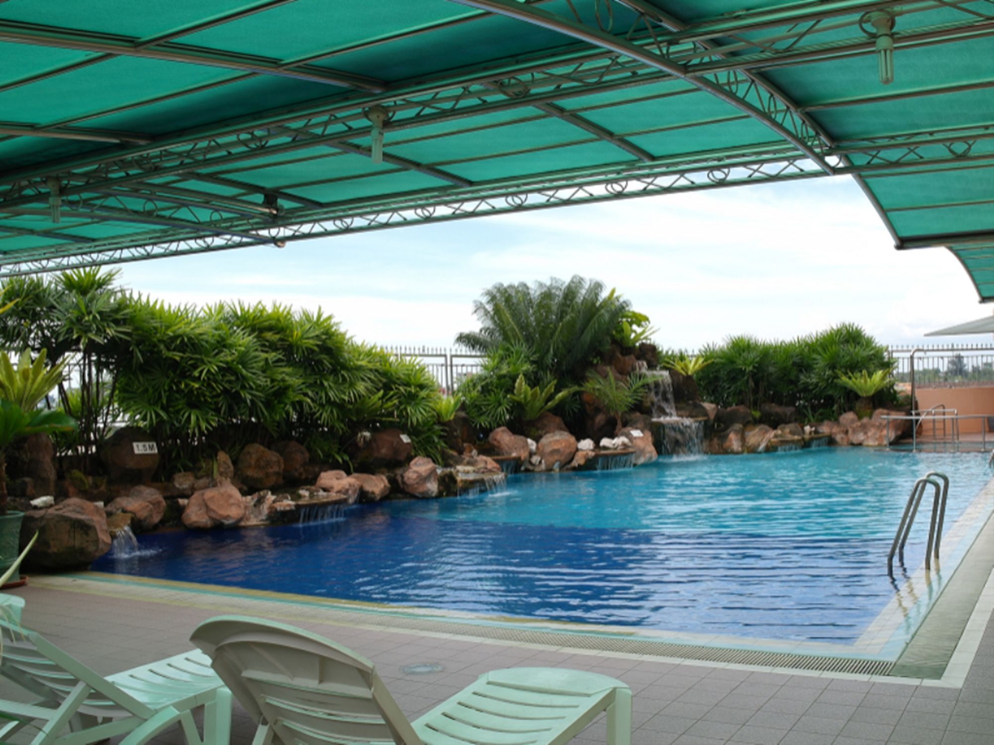 מירי Grand Palace Hotel מראה חיצוני תמונה