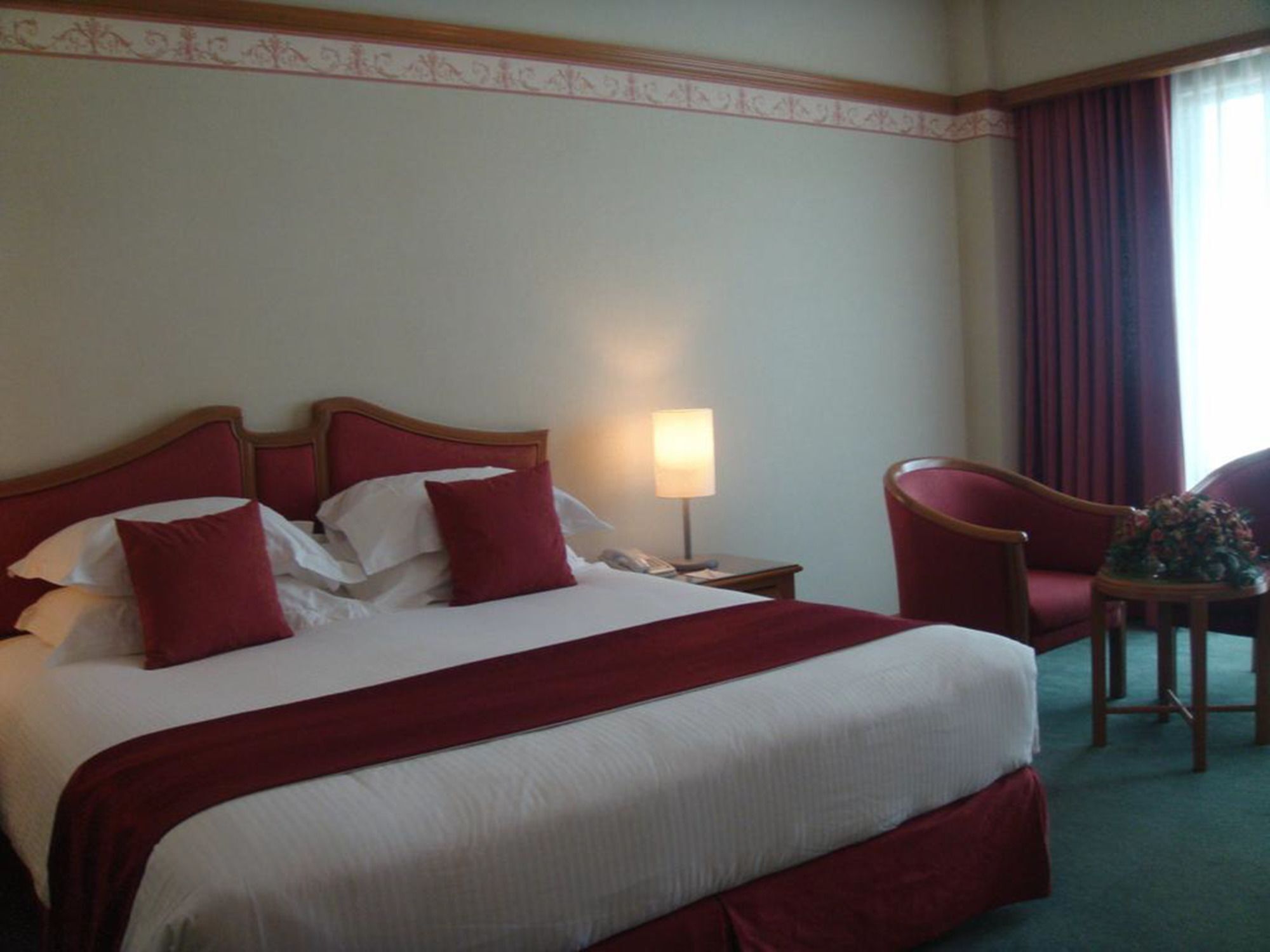 מירי Grand Palace Hotel מראה חיצוני תמונה